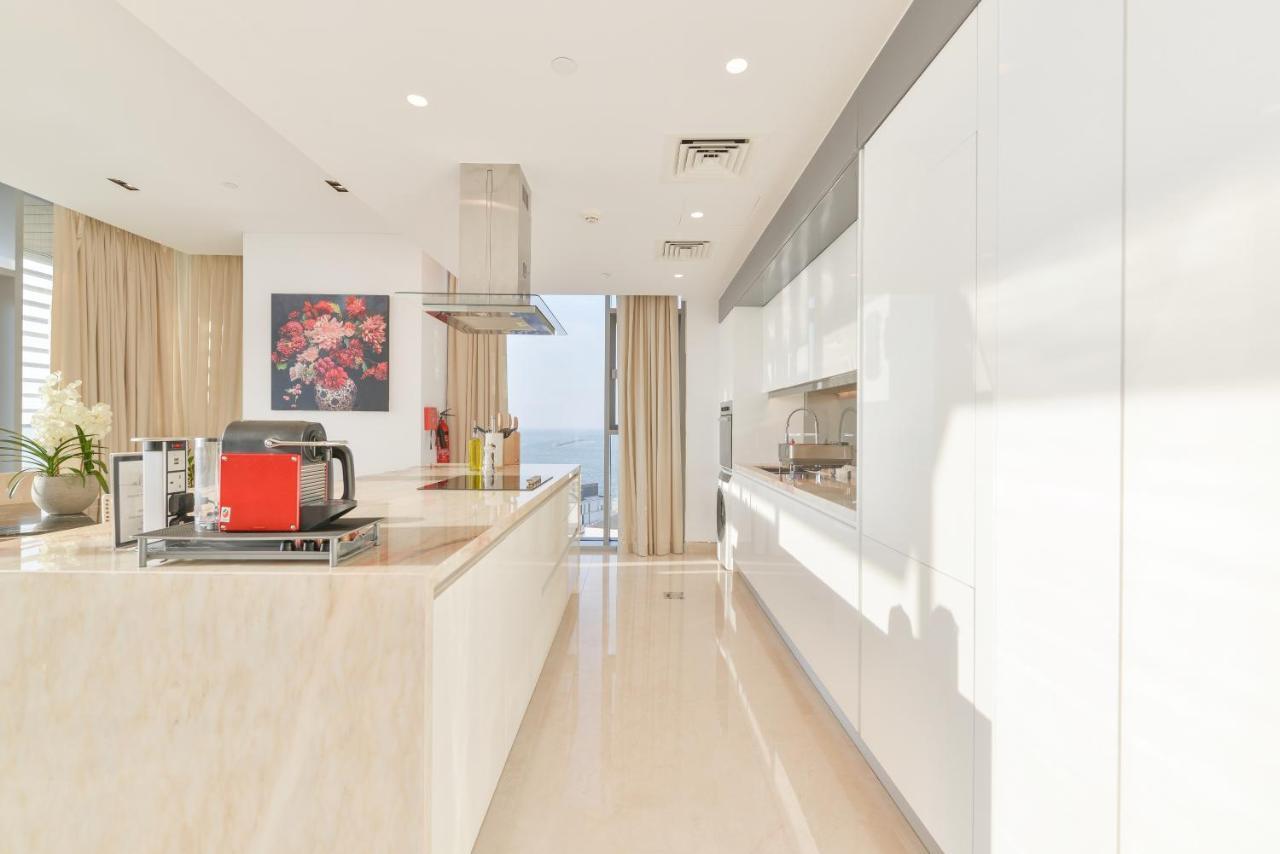 Posh 2 Bedroom Oceanfront Apt In The Heart Of Bluewaters Island Dubai Exterior foto