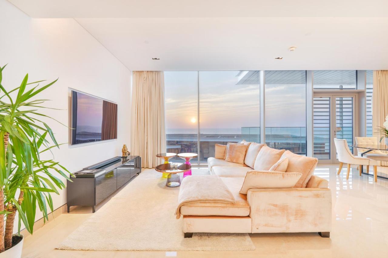 Posh 2 Bedroom Oceanfront Apt In The Heart Of Bluewaters Island Dubai Exterior foto